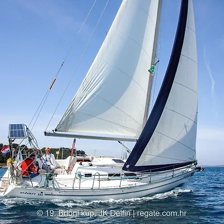 Learn To Sail In Paradise 보트호텔 *