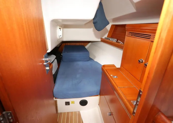 Learn To Sail In Paradise * Póla