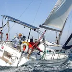 Learn To Sail In Paradise *